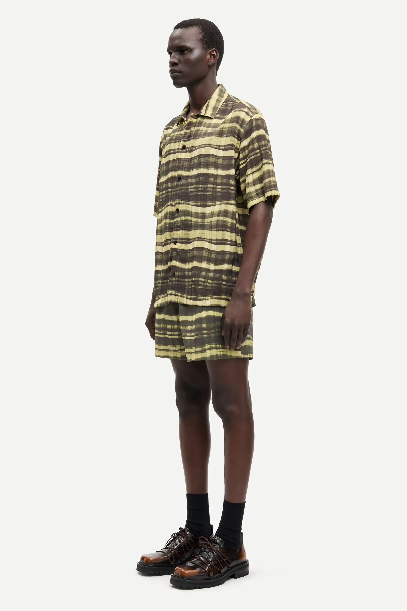 21887_Samsoe_Saayo_X_Shirt_Wavy_Check_Brown_Yellow_4.jpeg