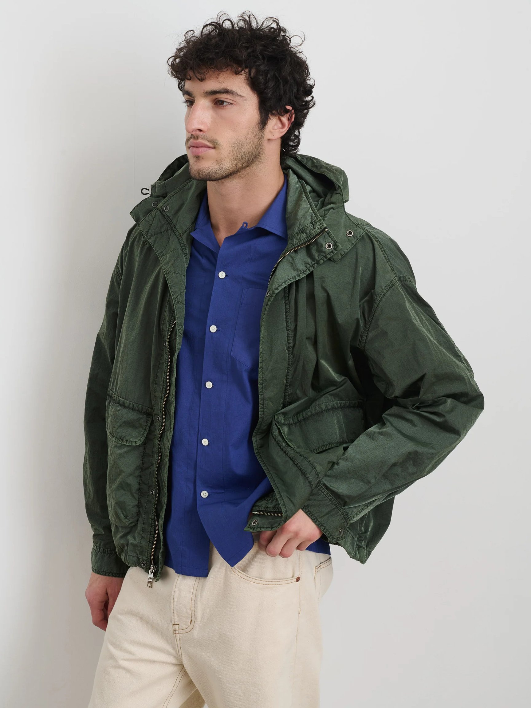 Alex_Mill_David_Windbreaker_Nylon_Flight_Green_2.jpg