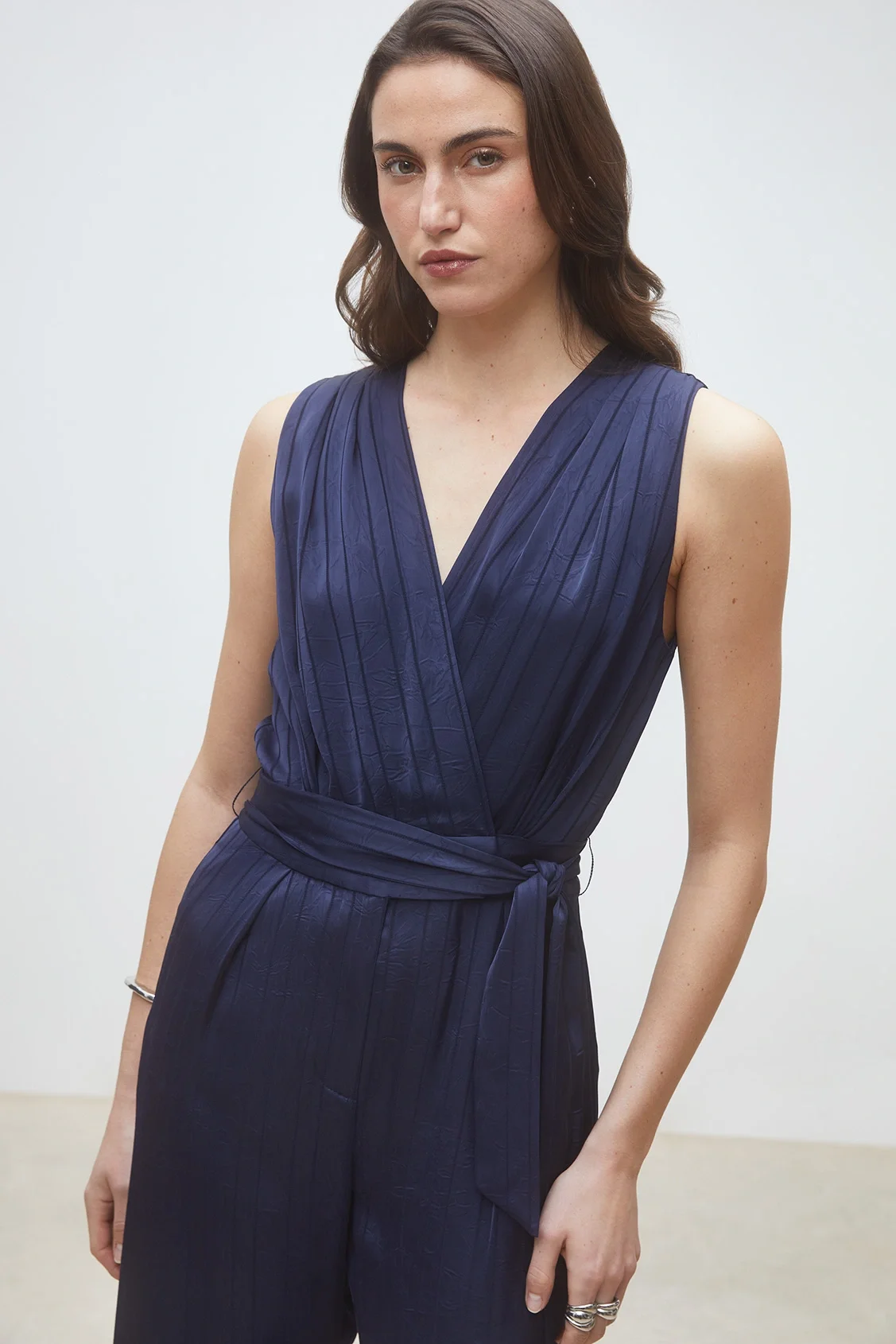Suncoo_Telma_Jumpsuit_Navy_Satin_Stripe_2.webp