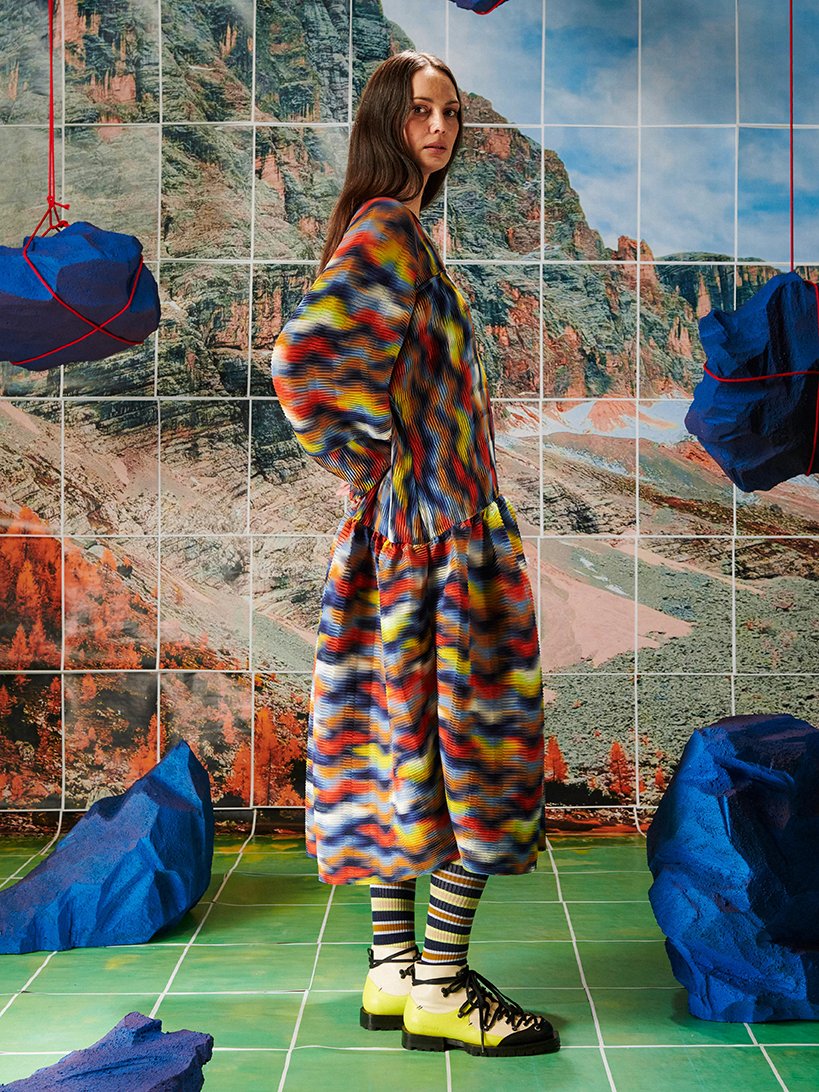 Henrik_Vibskov_Hilly_Plisse_Dress_Wavy_Cubes_6.jpg