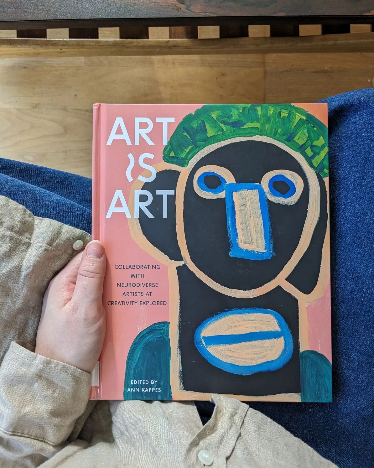 I love a good art book, and picked this one up from the library recently. It's a collection of artwork, artists and exhibitions put on by @creativityexplored over the last 40 years. There's some really interesting work in here, and I loved learning m