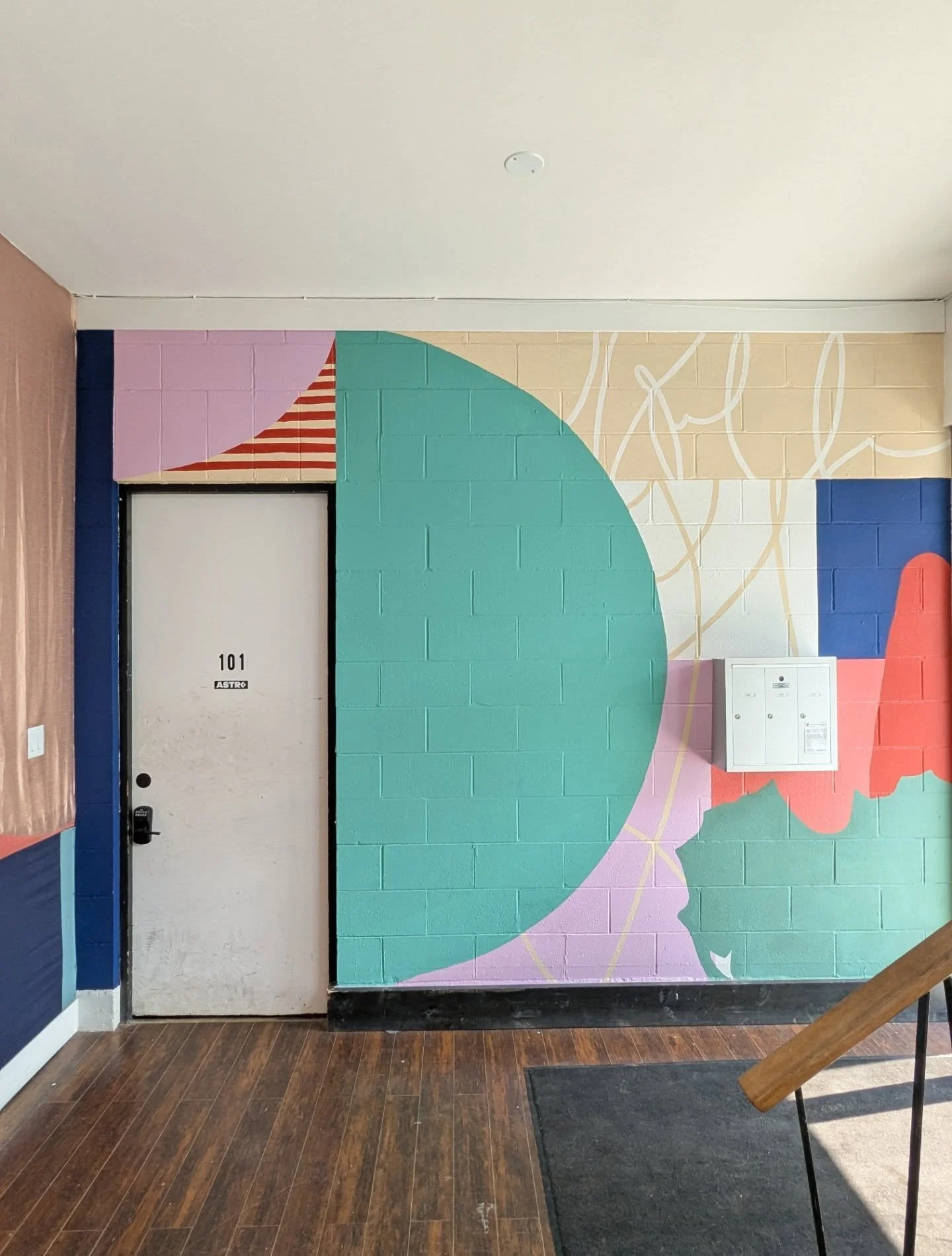 Some 2025 behind the scenes and highlights. It's been a pretty incredible year for my art practice, and I couldn't have done it without so many wonderful people in my corner! 

Happy holidays friends, see you in 2026 🎉

#textileart #contemporaryart 