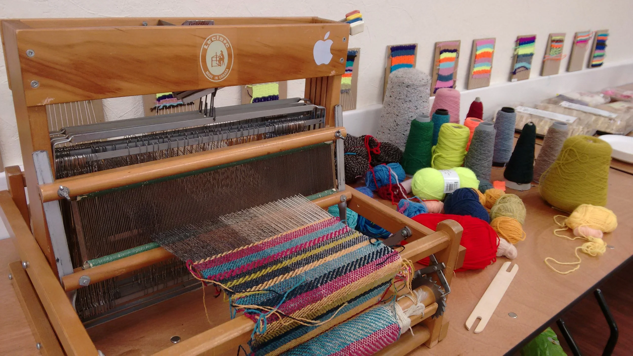 Parkhead weaving workshop, May 2015 (image: Ingrid Shearer)