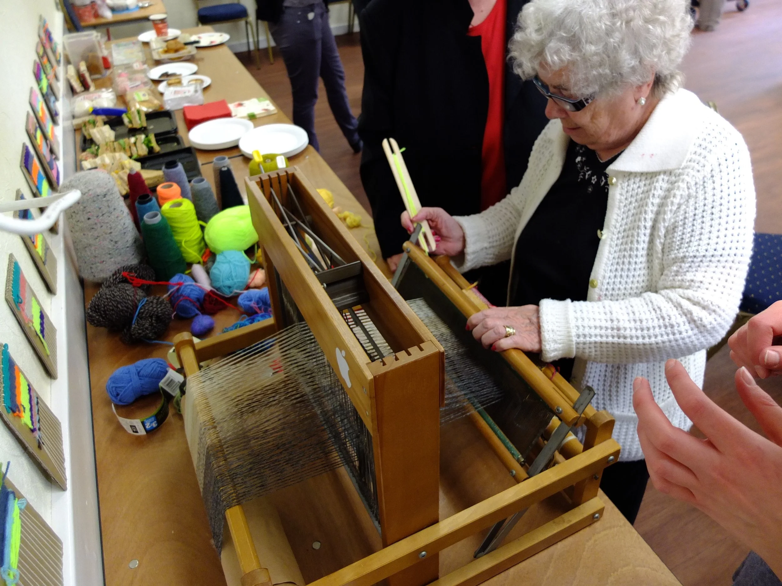 Hand-weaving at Parkhead workshop, May 2015 (image: Ingrid Shearer)