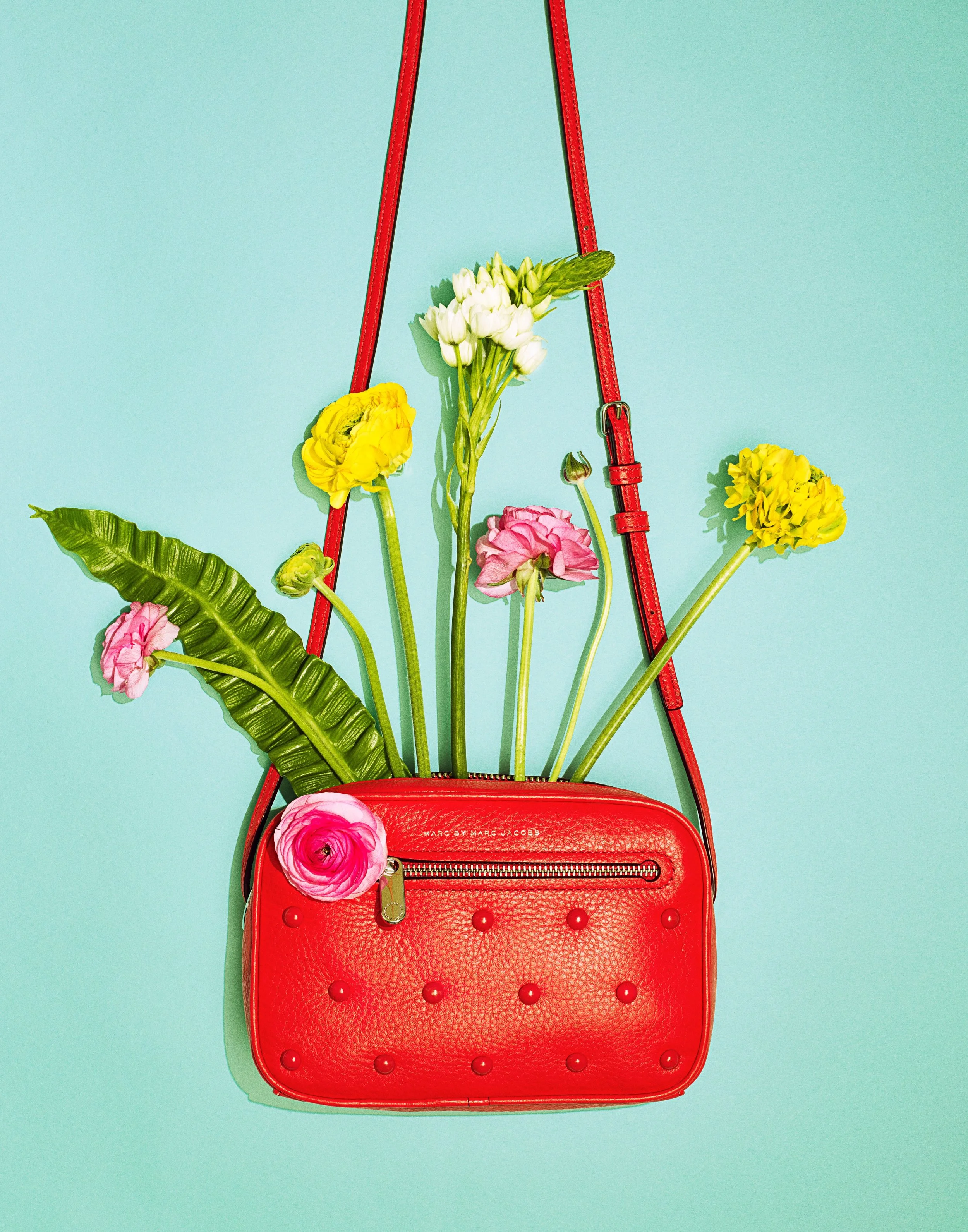 2016_01_15_Handbags_Focused_02_001_32m_RGB.jpg