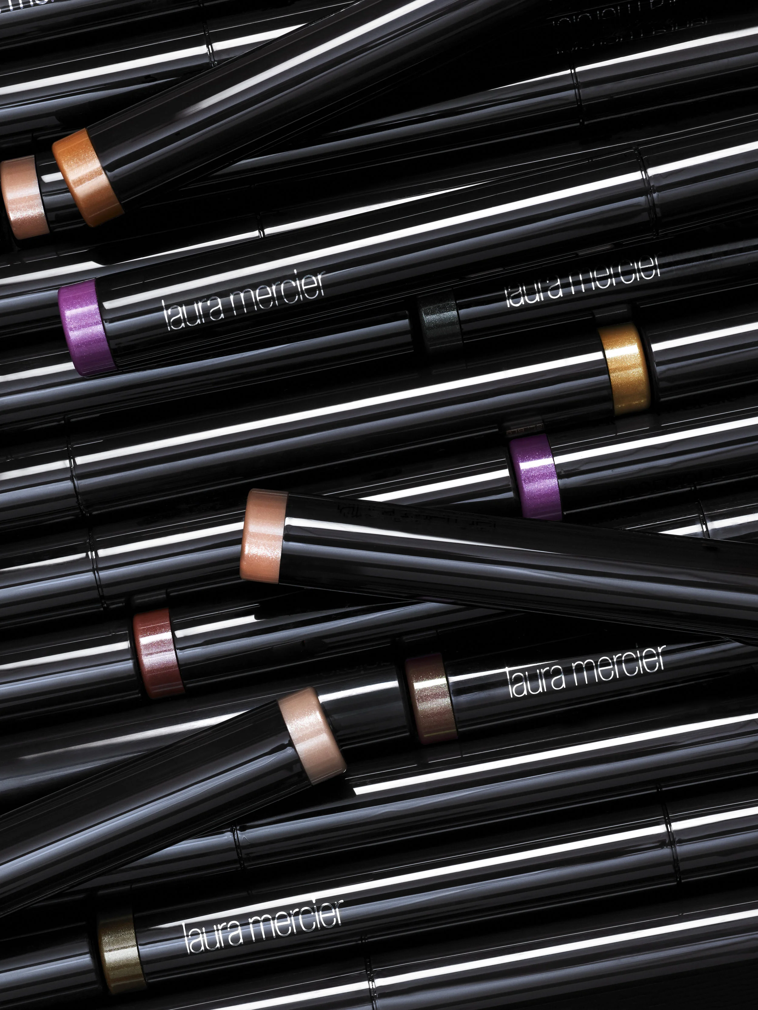 SHOT_02_CAVIAR_STICK_003_110m_RGB.jpg