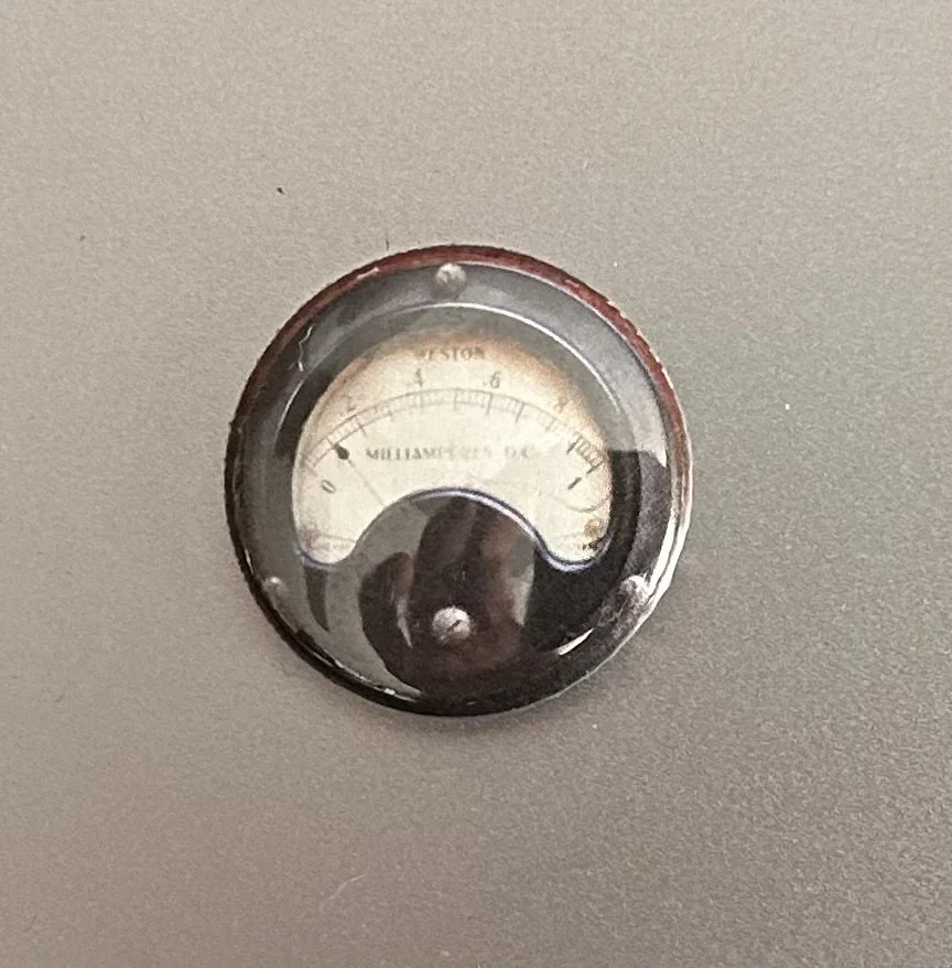 Milli-Amp Gauge Button