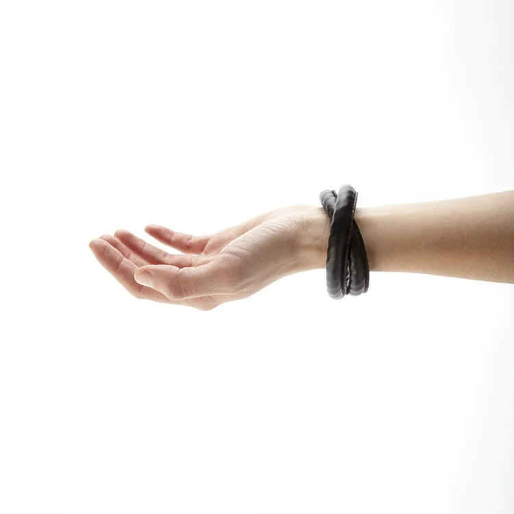 arm_bracelet.jpg