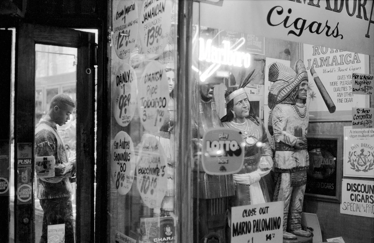 Cigar shop at night 8717-13 (2) (2)-Edit.jpg