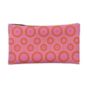 circle_to_circle_pink_cosmetic_bag.jpg