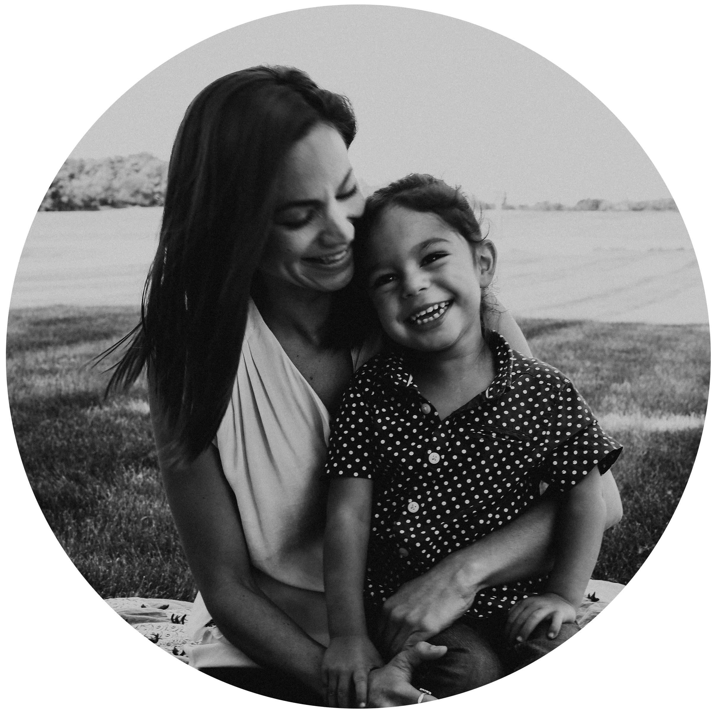 Mommy&Lev_Circle.png