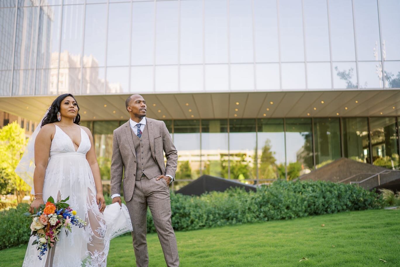 I had the immense pleasure to photograph these lovely Human&rsquo;s wedding on Thursday. It was the perfect intimate ceremony surrounded by 30 of their closest friends and family with personal touches that absolutely told their beautiful love story. 