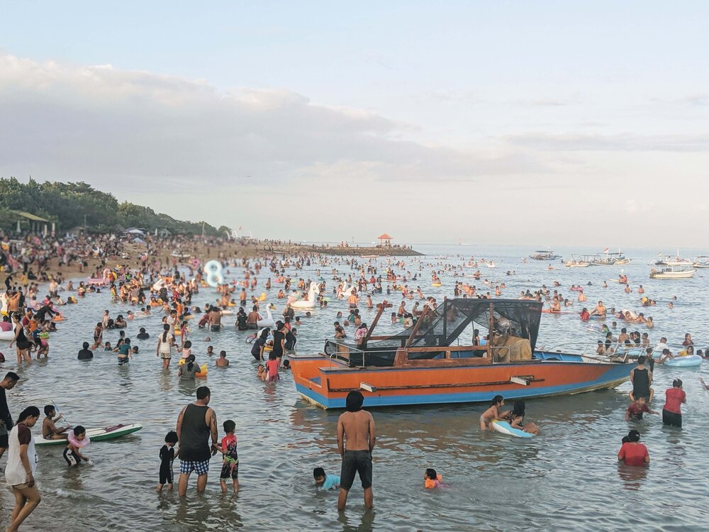 locals-swimming-in-bali.jpg