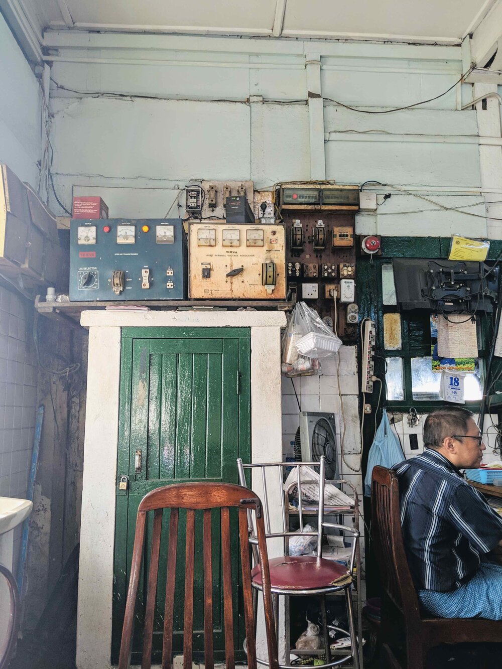 tea-shop.jpg