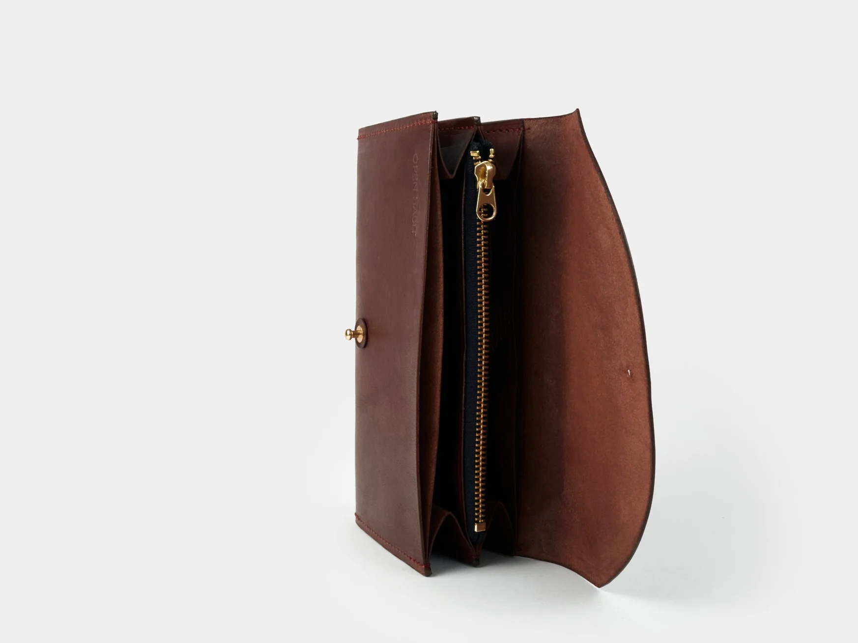 Round_Full_Wallet-Mahogany-Open_Up.jpg