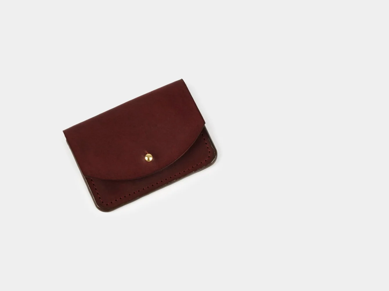 Round_Card_Wallet-Mahogany-Flat.jpg