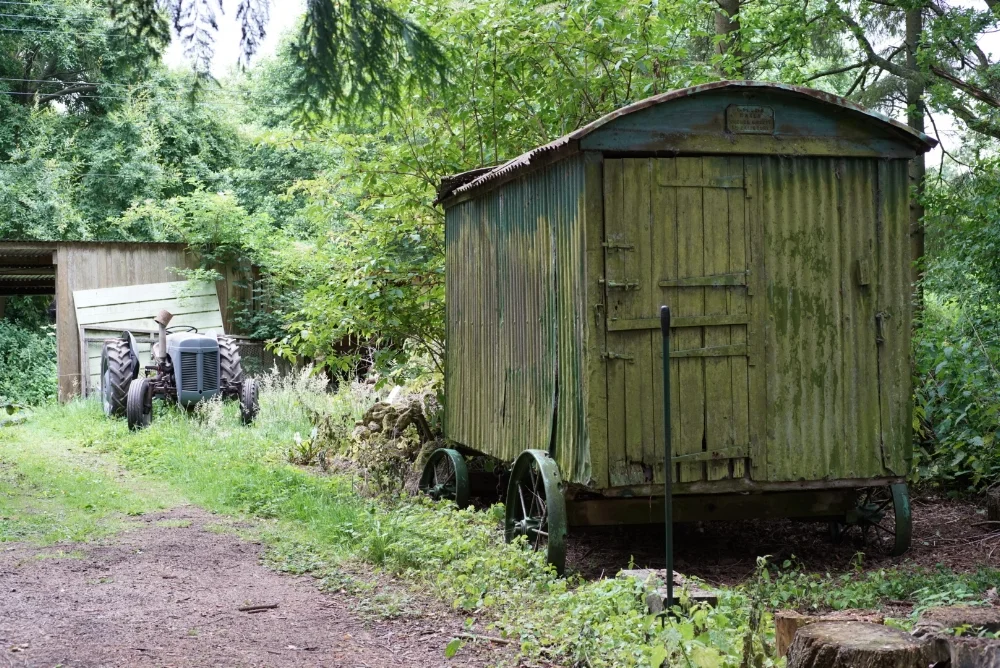 dorset-shepherds-hut-renovation.jpg