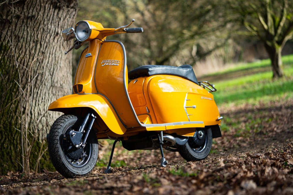 vespa-lambretta-scooter-photographer-uk-8.jpg