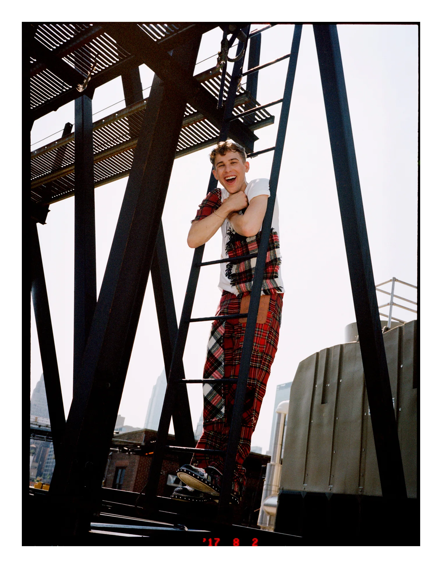 KATE OWEN | TOMMY DORFMAN | REFINERY29 / MEN FASHION PORTRAIT