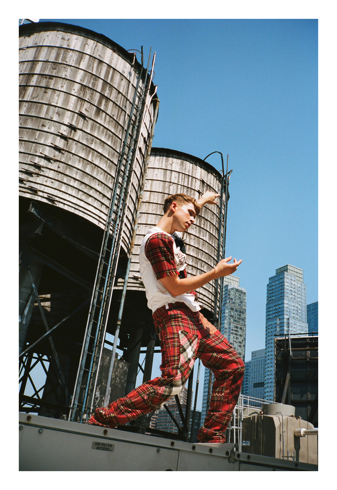 KATE OWEN | TOMMY DORFMAN | REFINERY29 / MEN FASHION PORTRAIT