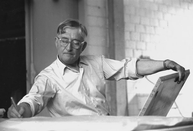 Josef Albers tiene poco que ver con el post pero ¿y lo que mola en esta foto?