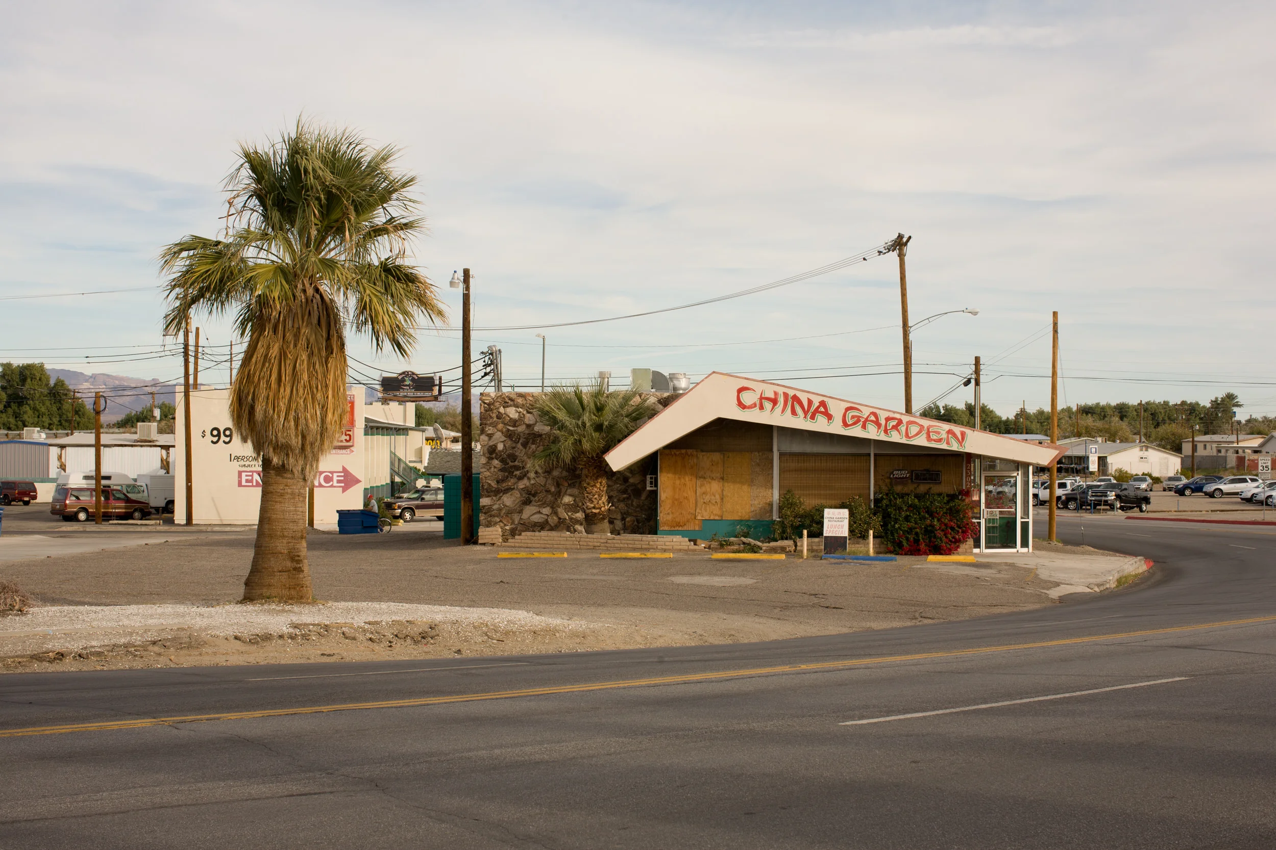 La foto pertenece a Liz Kuball, de su serie California Vernacular