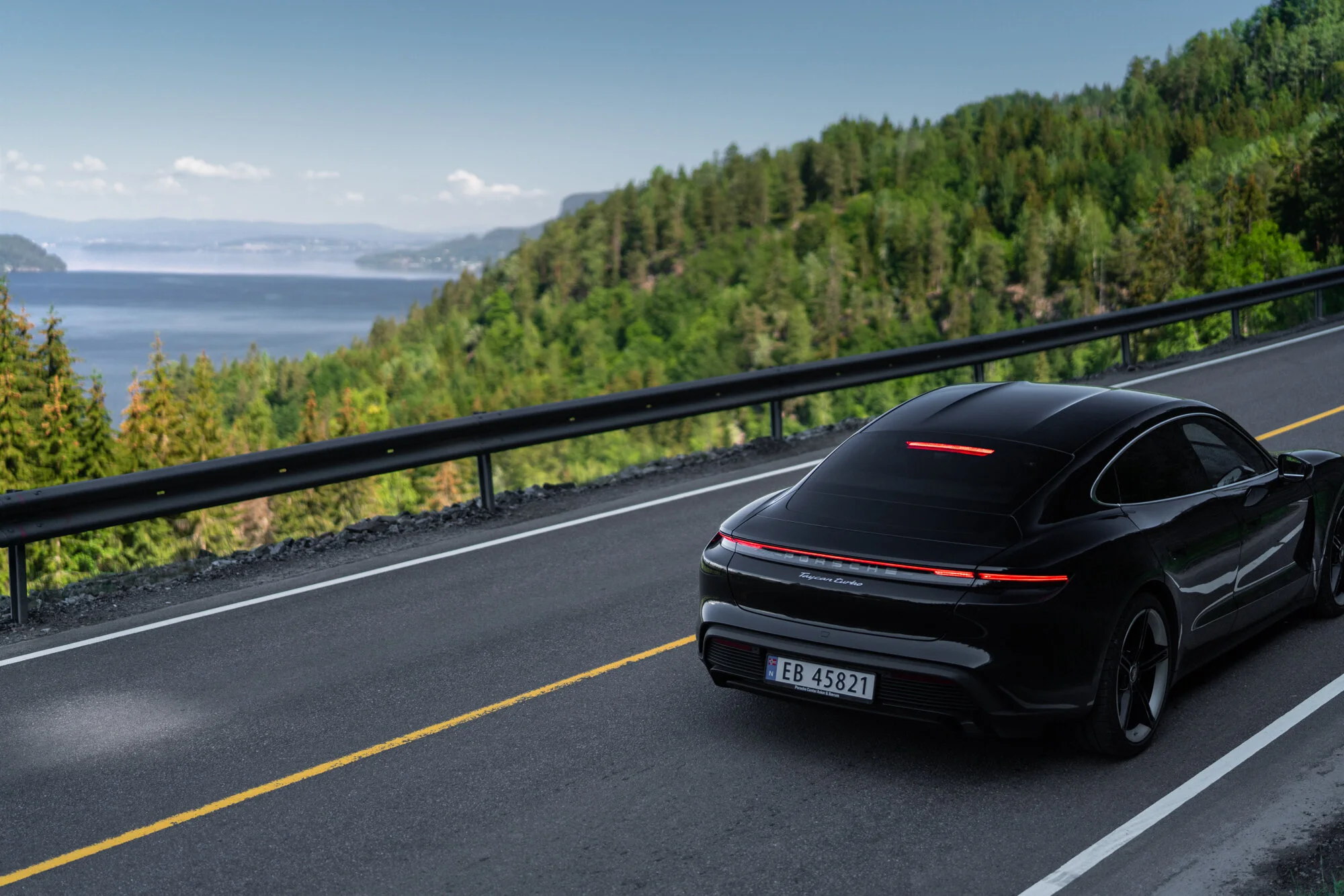 Taycan Turbo_June 2020_Kyle Meyr_LR0003.jpg