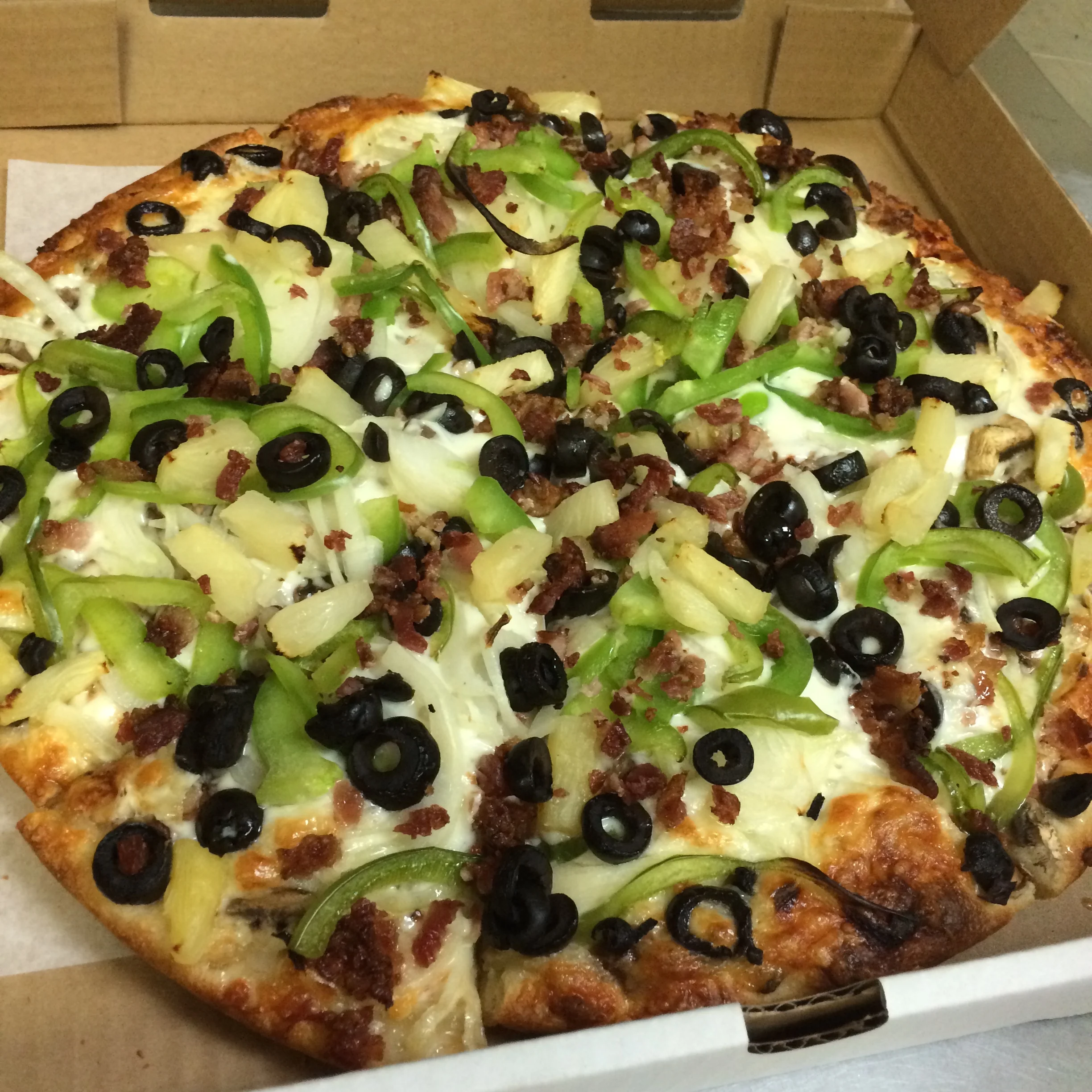 Our pizza dough is made fresh daily to serve you. We combine fresh dough and fresh ingredients along with a special Roarunner pizza sauce to satisfy your taste!
