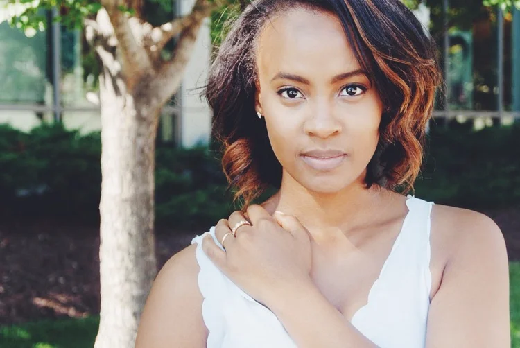 Transitioning from Summer to Fall: The Scalloped Crop Top