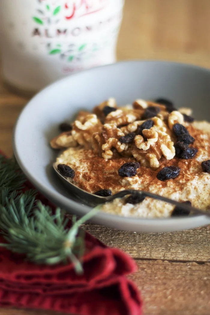 Healthy Eggnog Overnight Oats