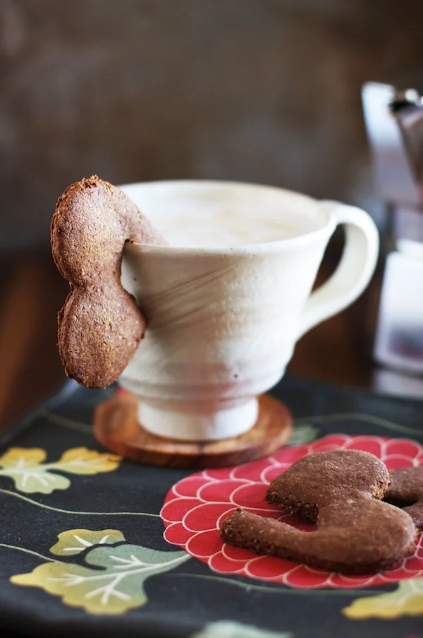 Paleo Chocolate-Almond Cookies
