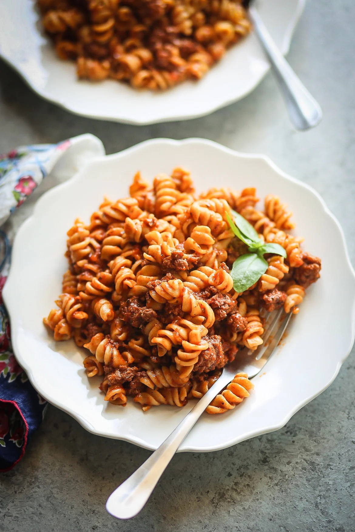 Instant Pot Pasta with Meat Sauce | Set the Table #instantpot #recipes #pasta #onepotmeal #dinnertonight