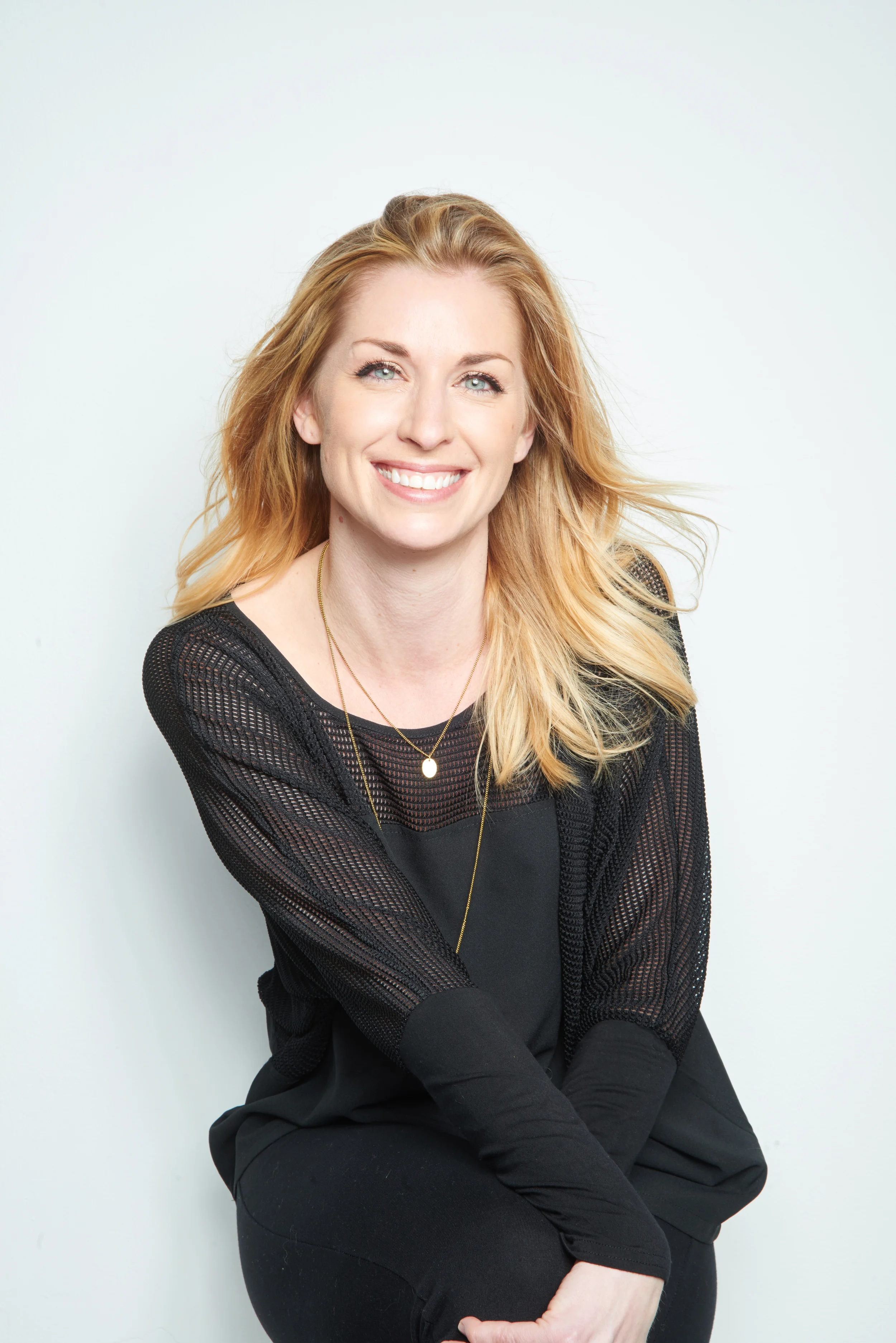 Shareen_Headshots_ 21.jpg