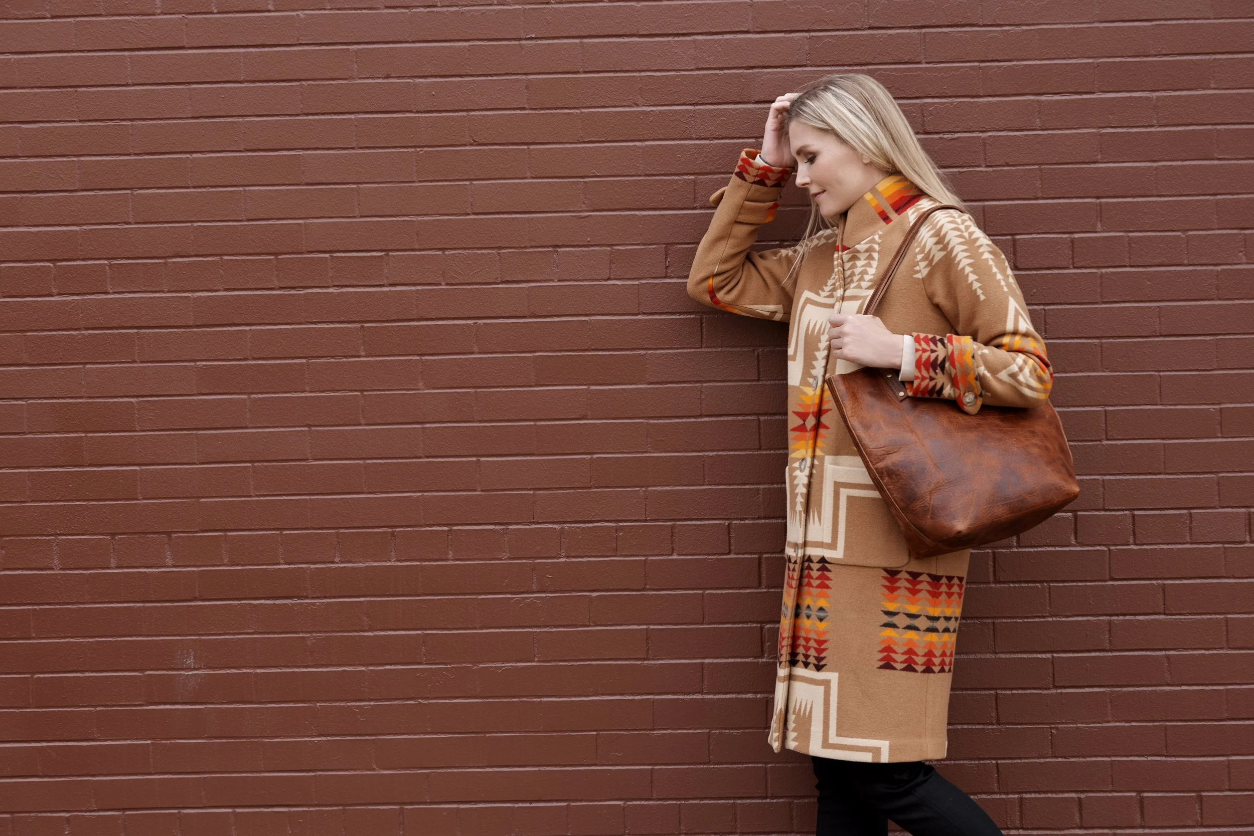 JW Hulme Fall 2021_Bison Insert_1930sArchiveCoat BisonTote_ 12.JPG