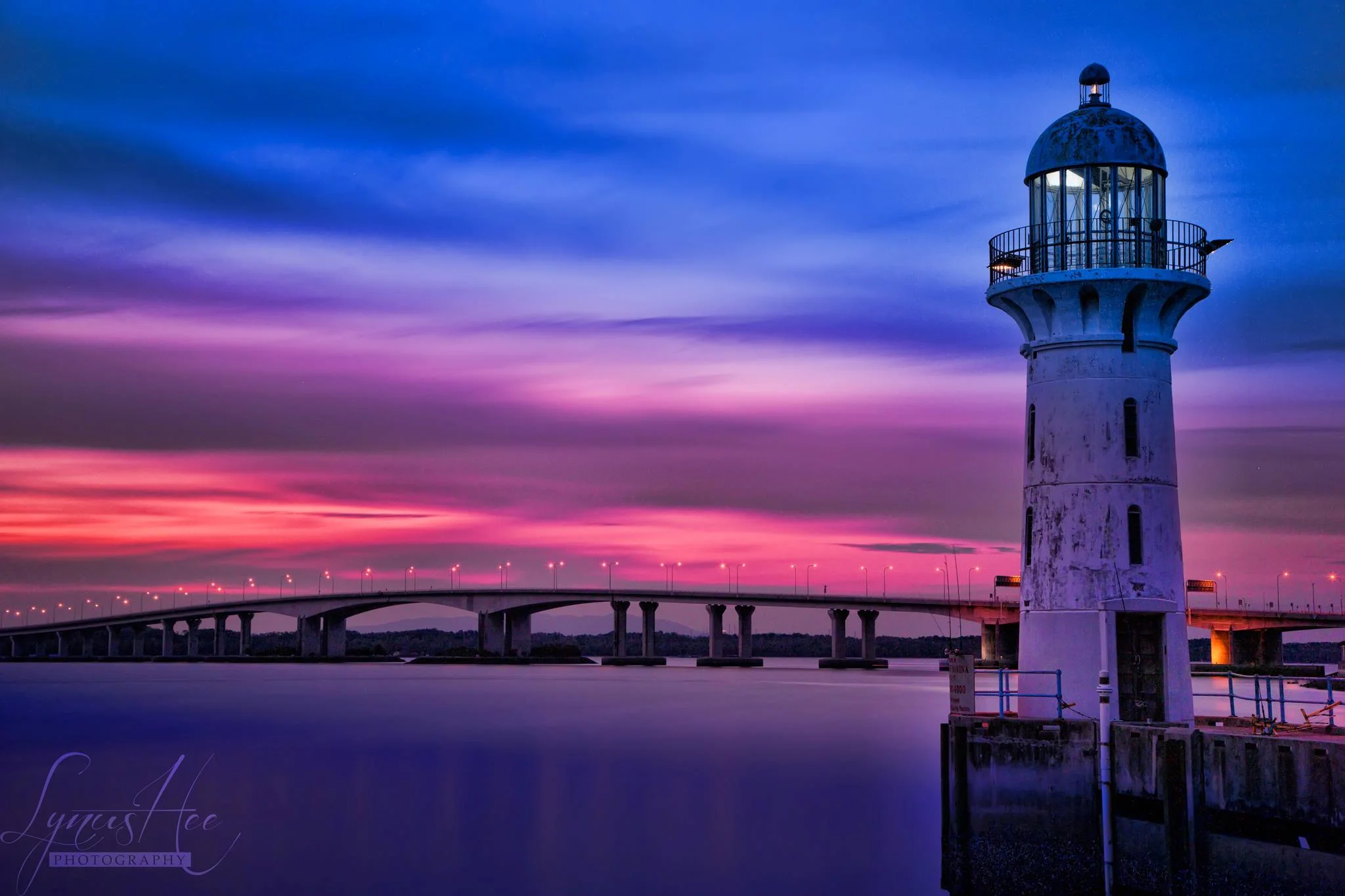 Lighthouse 002.jpg