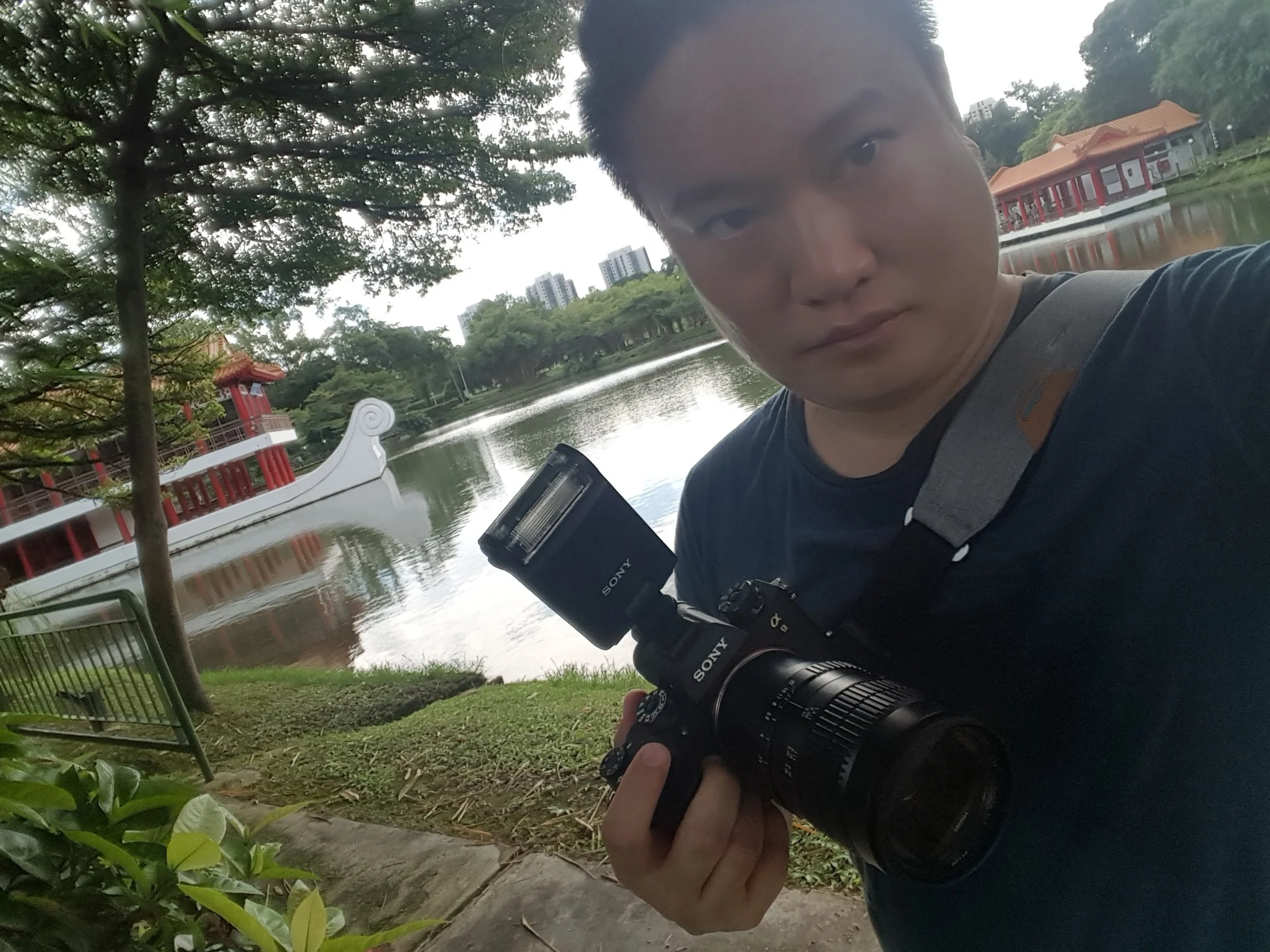 My first concern was that the Sony HVL-F20M flash will not clear the lens and leave a shadow but It didn't seem to have a problem when I tested it at the shop.