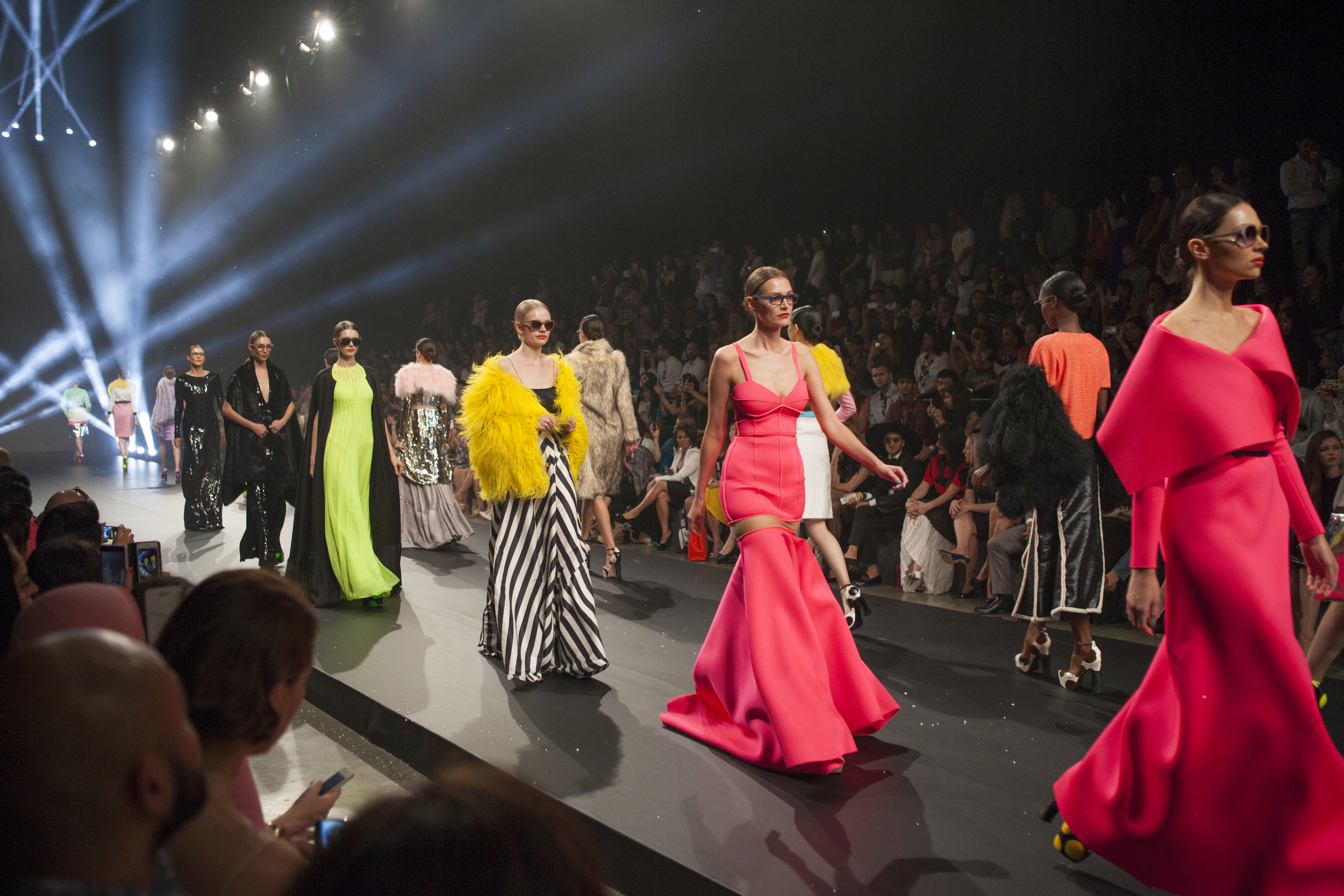 DUBAI FASHION WEEK - APRIL 2014