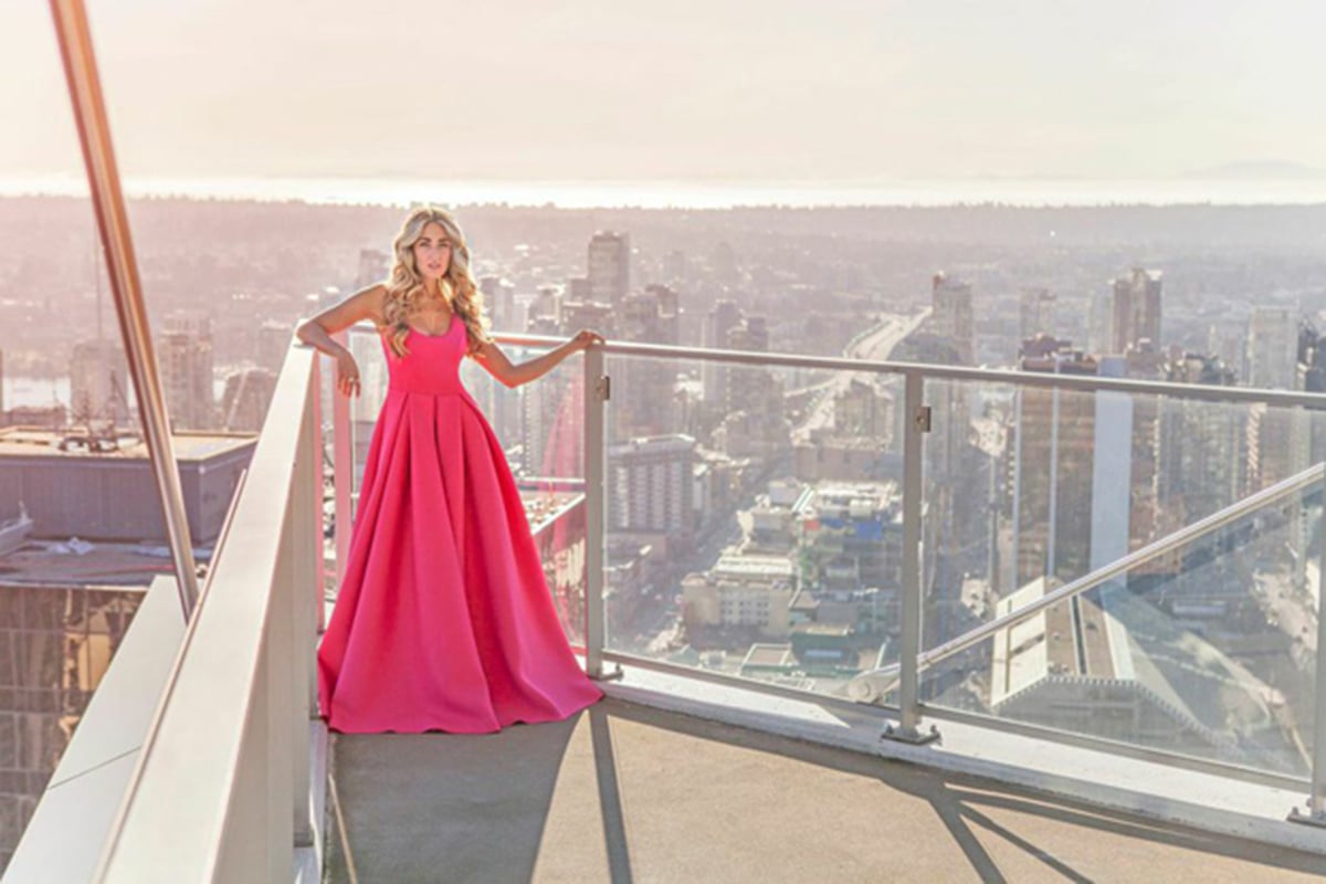 A FASHION LOVE AFFAIR
