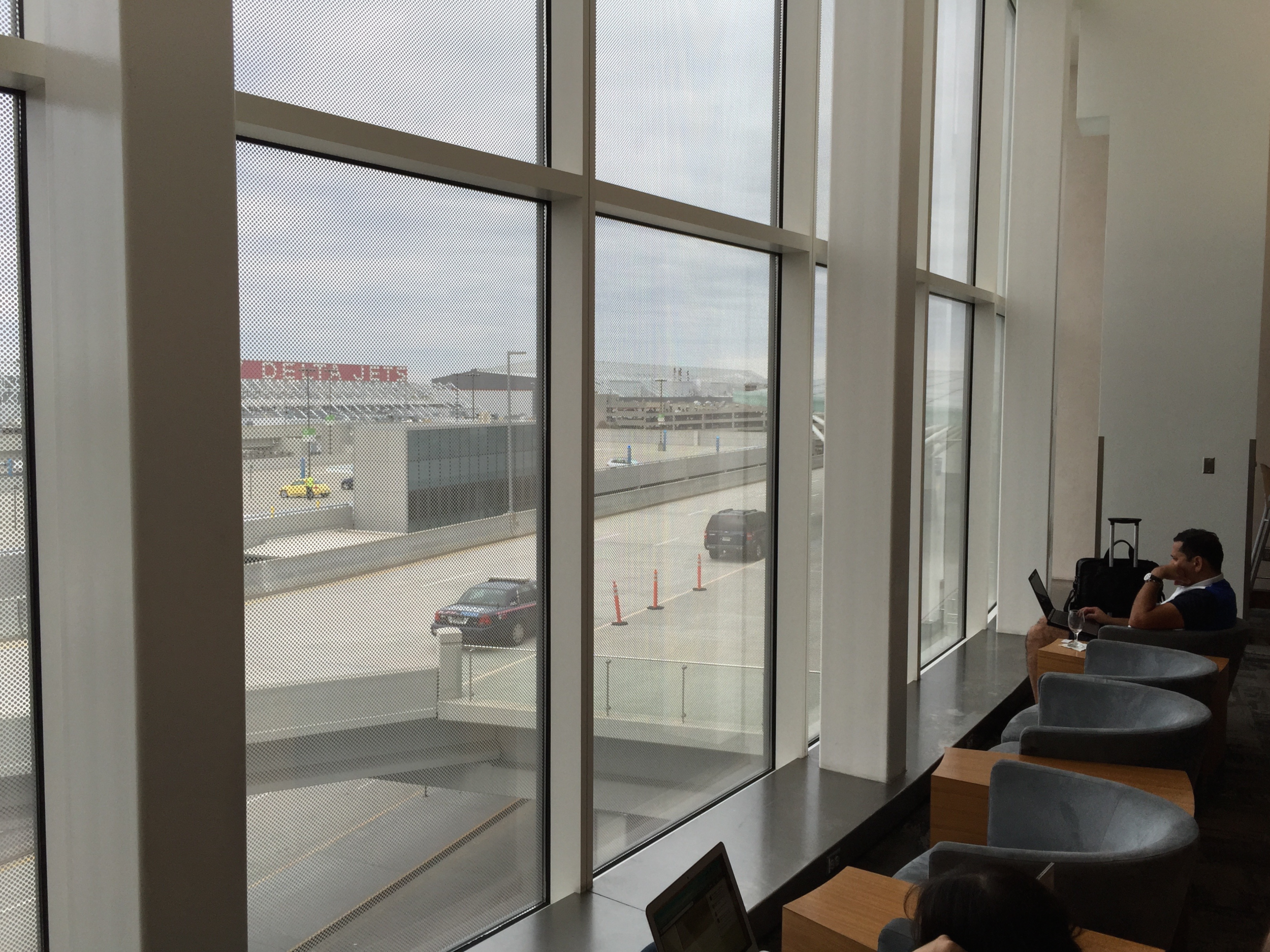 Front row seats to international terminal groundside
