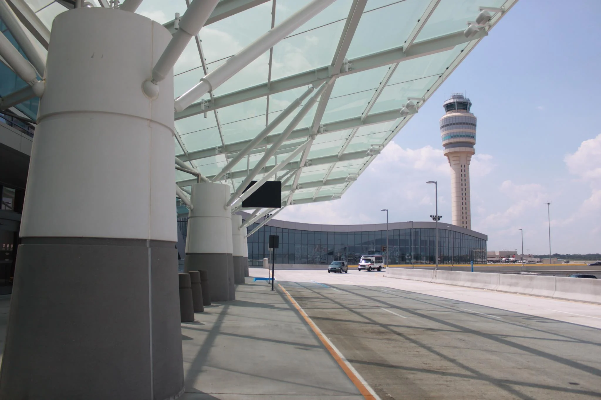 The new Atlanta international concourse doesn't have any gates that can handle the A380 (Photo: Hartsfield-Jackson Atlanta International Airport)