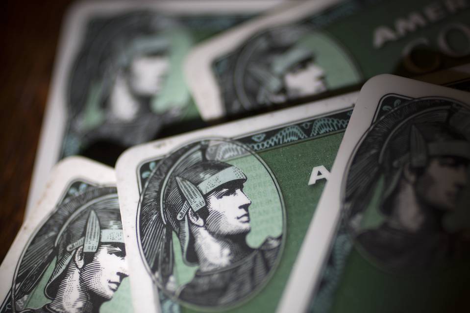 Is American Express now permitting members to carry five credit cards?