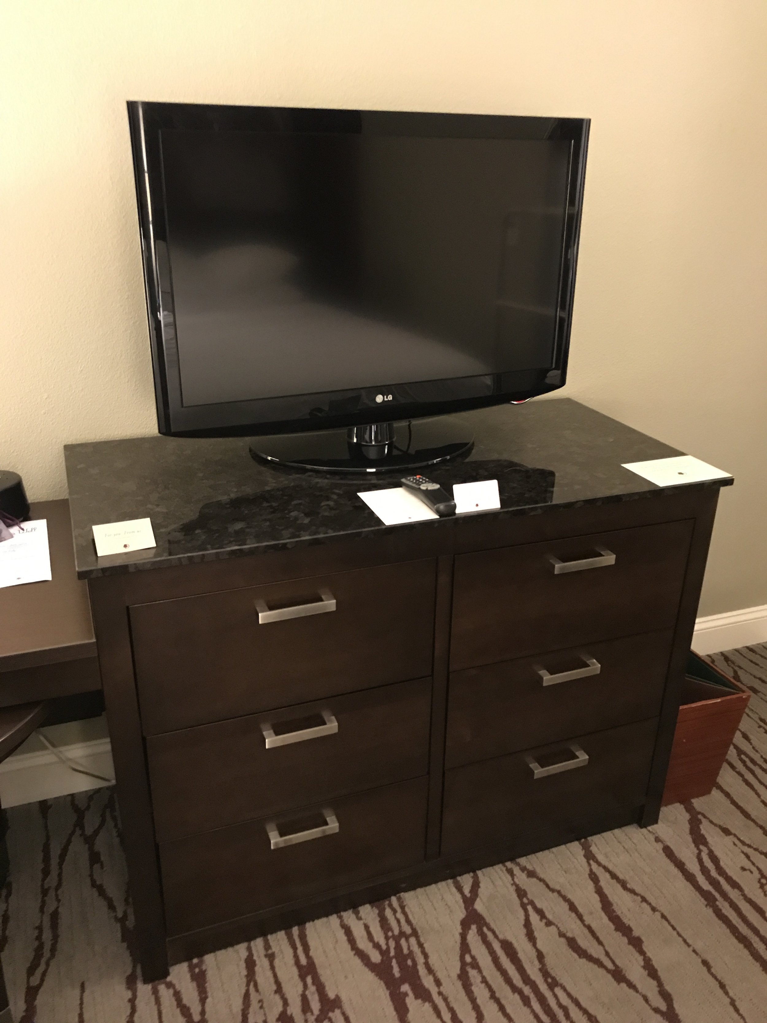 Flat panel television