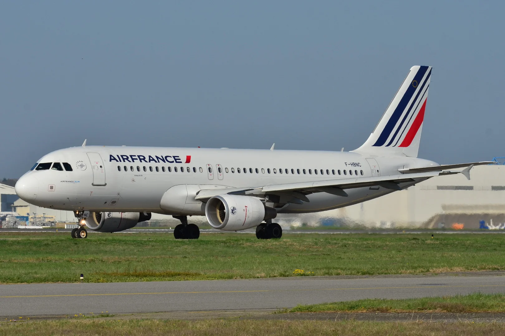 Air France will launch service between Pointe-à-Pitre and Atlanta using an Airbus A320 ( Photo: Wikipedia ) (Click to enlarge)