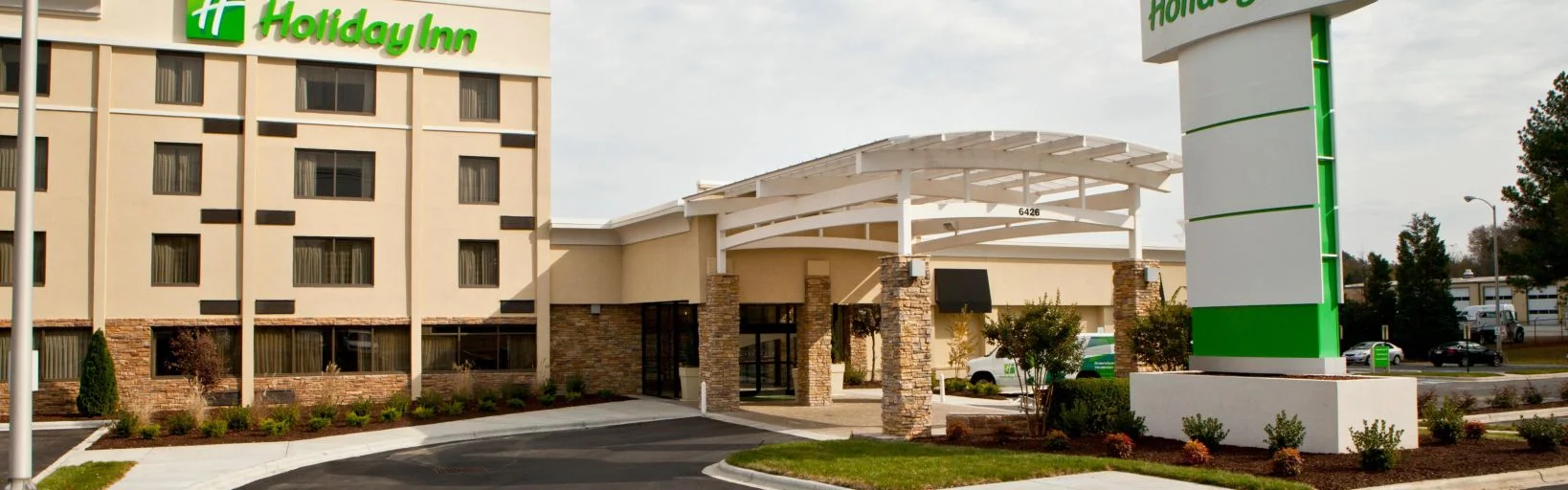I booked two nights in the Holiday Inn Greensboro Airport for just 9,000 IHG Rewards Club points!