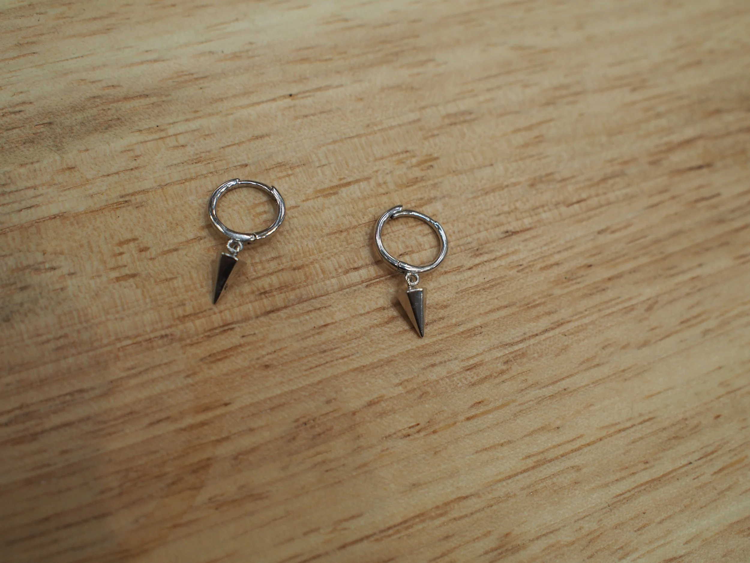 BLACK SOLV Nyx Spires small hoop earrings in sterling silver