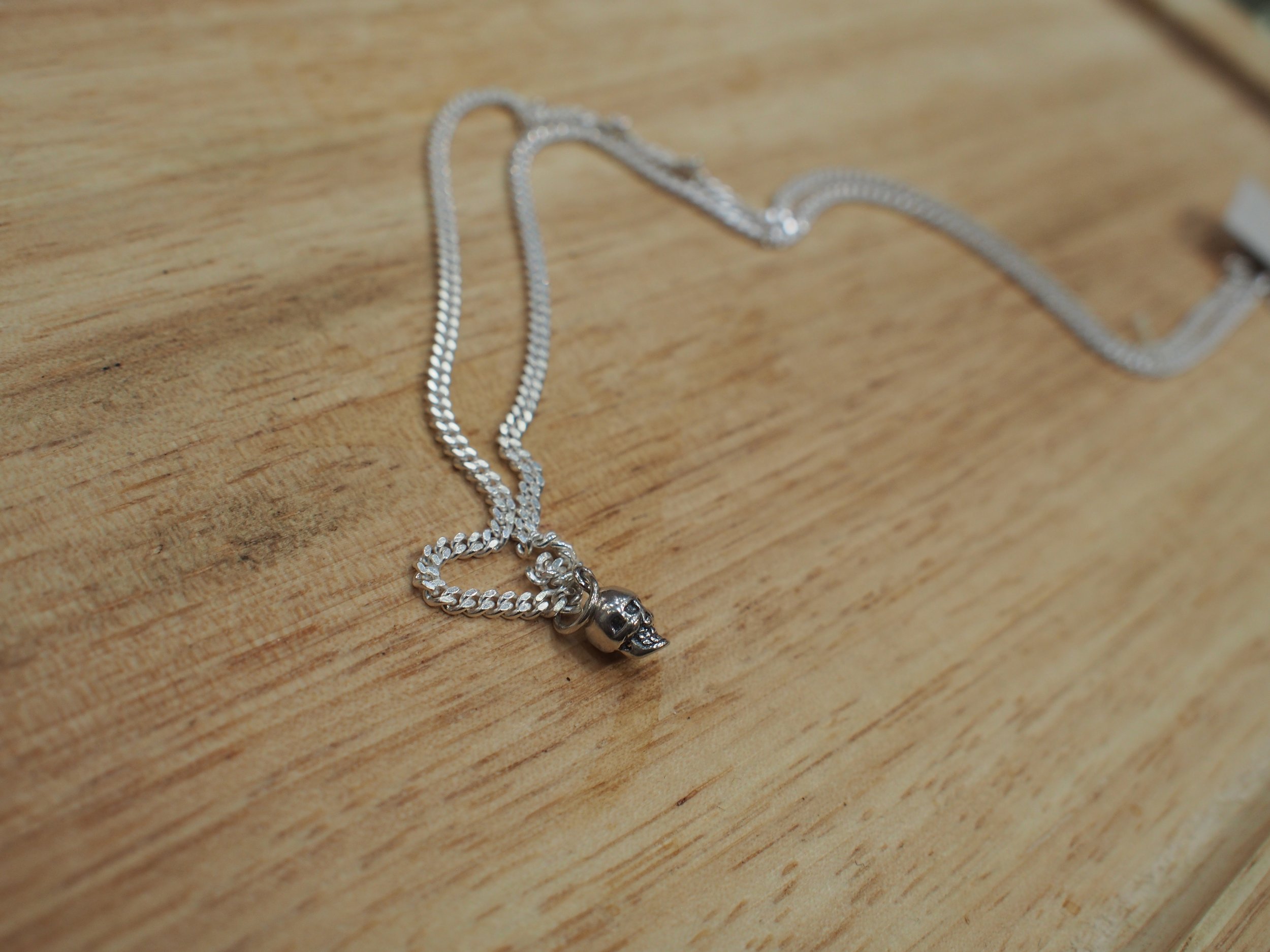 BLACK SOLV Memento Mori sterling silver necklace