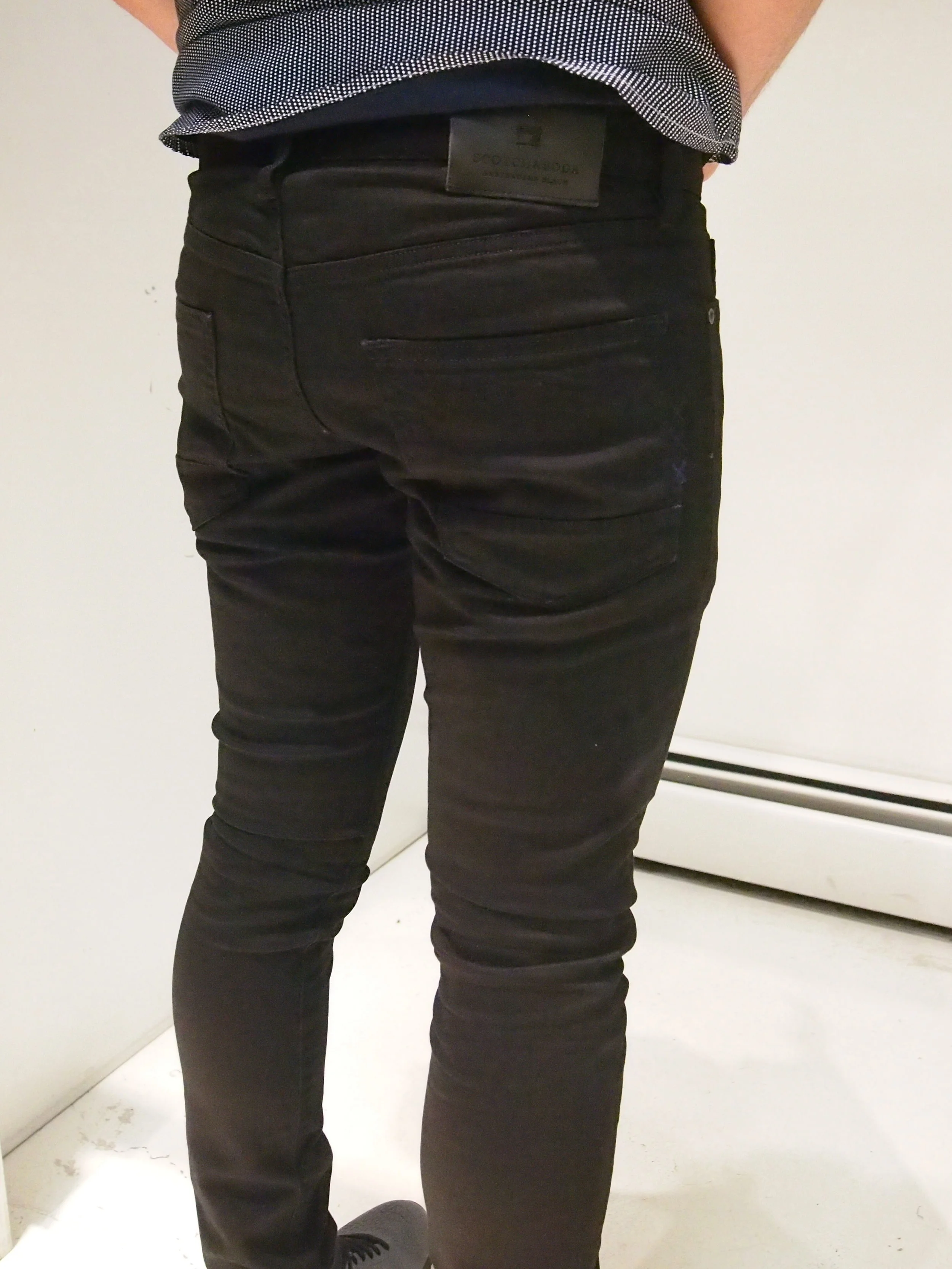 scotch and soda stay black