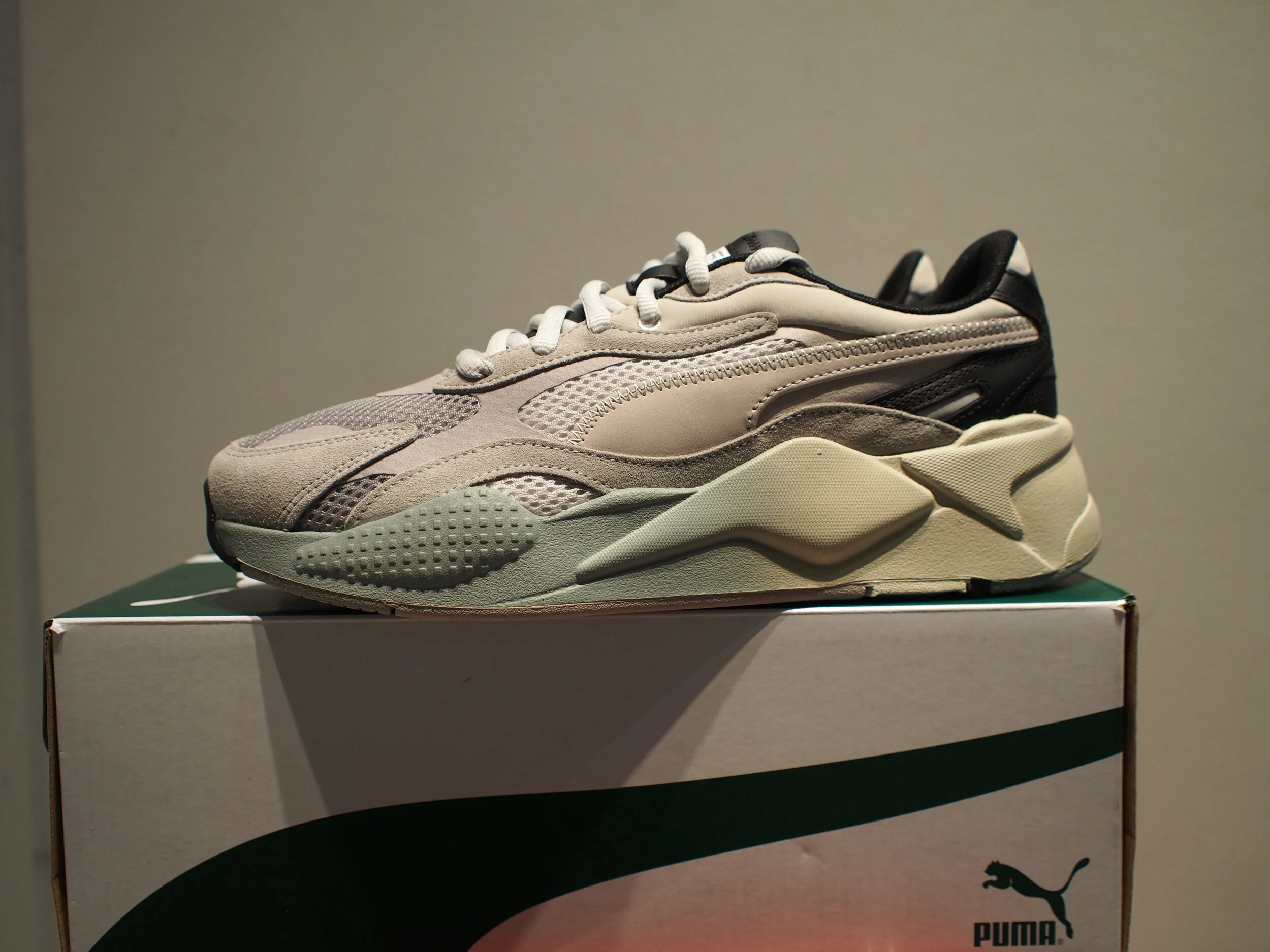 puma rsx limestone