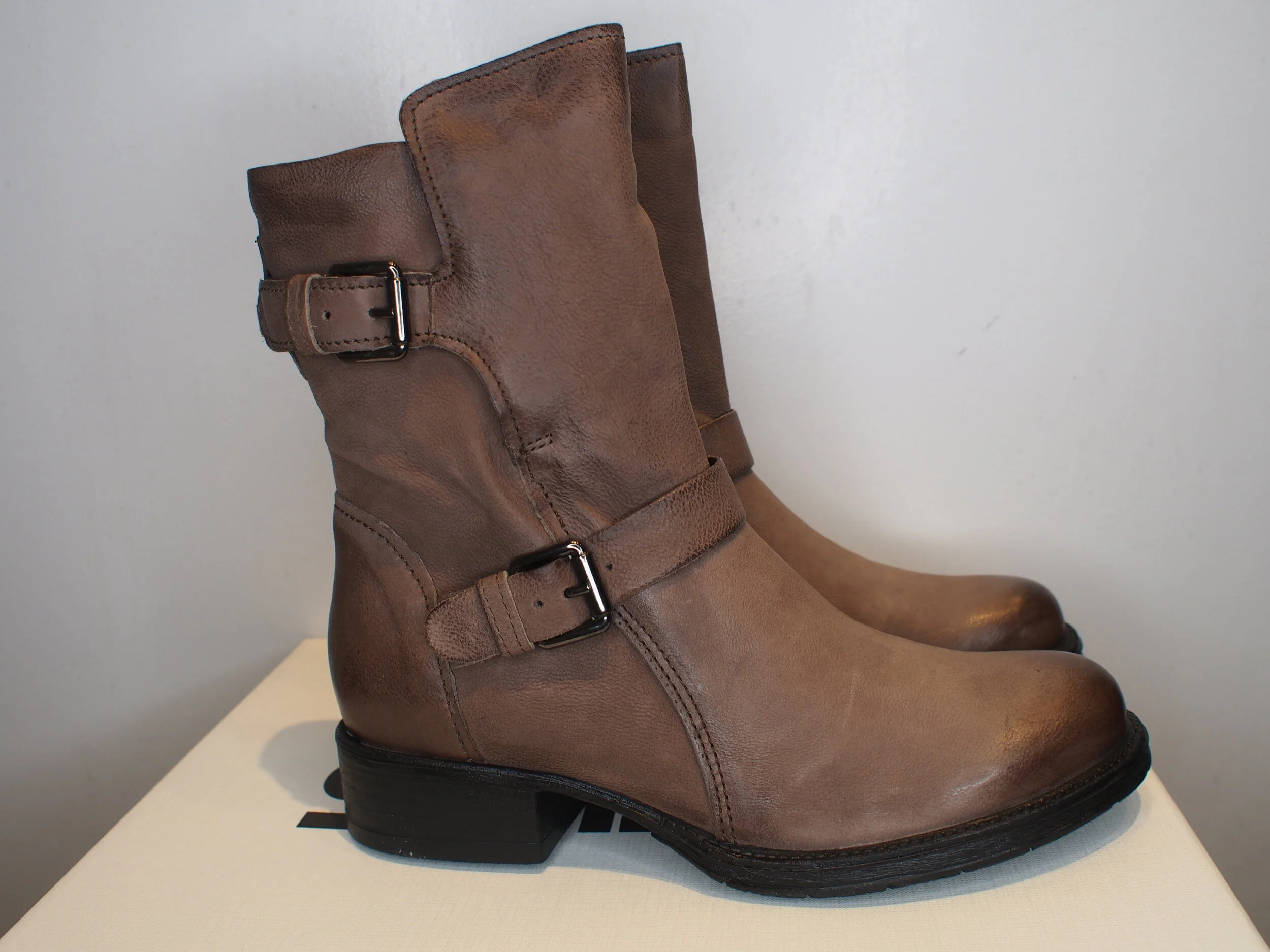 MJUS Strappy Zip Motorcycle Boots - Antilope