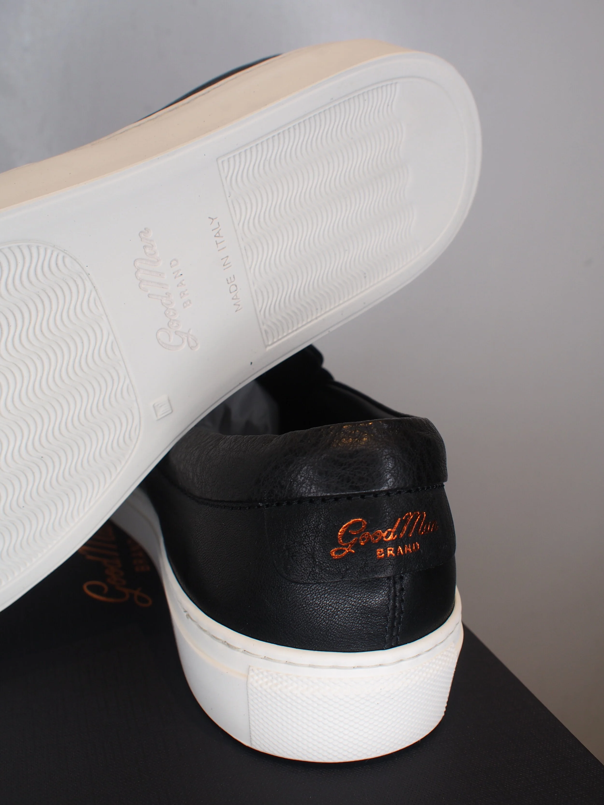 Good Man Brand Edge slip on leather sneakers Black/White